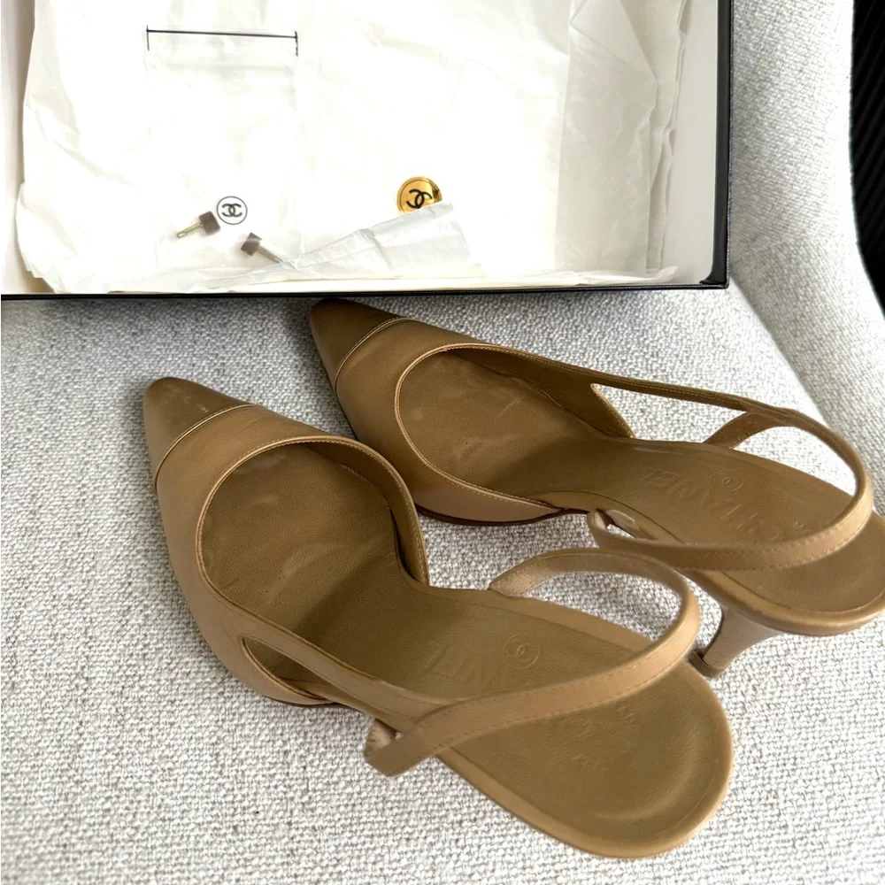 Authentic Chanel slingback pumps beige gold